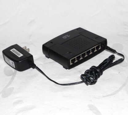 Cisco Linksys 5-Port 10-100 Workgroup Switch EZXS55W b
