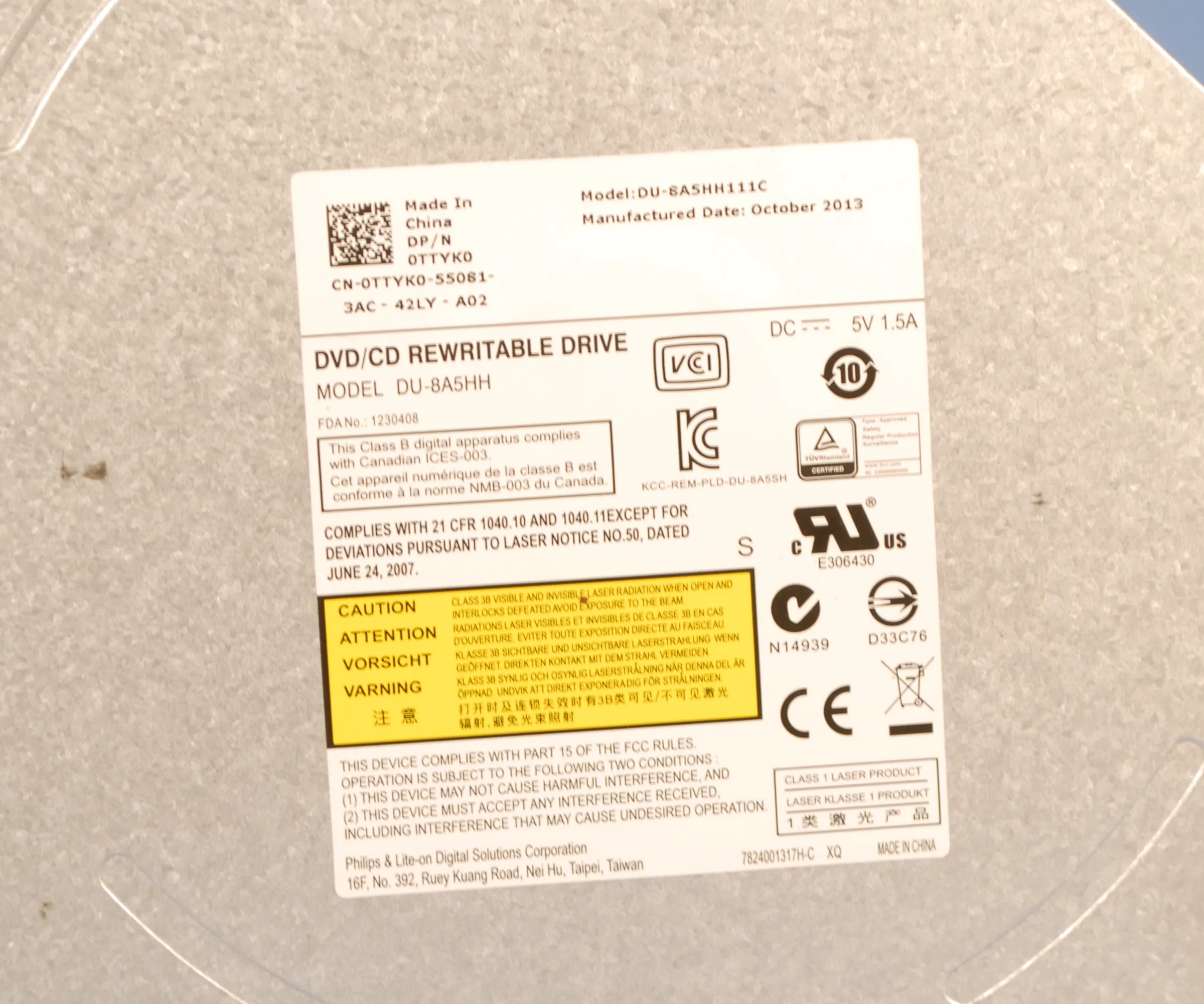 DVD Drive DU-8A5HH label