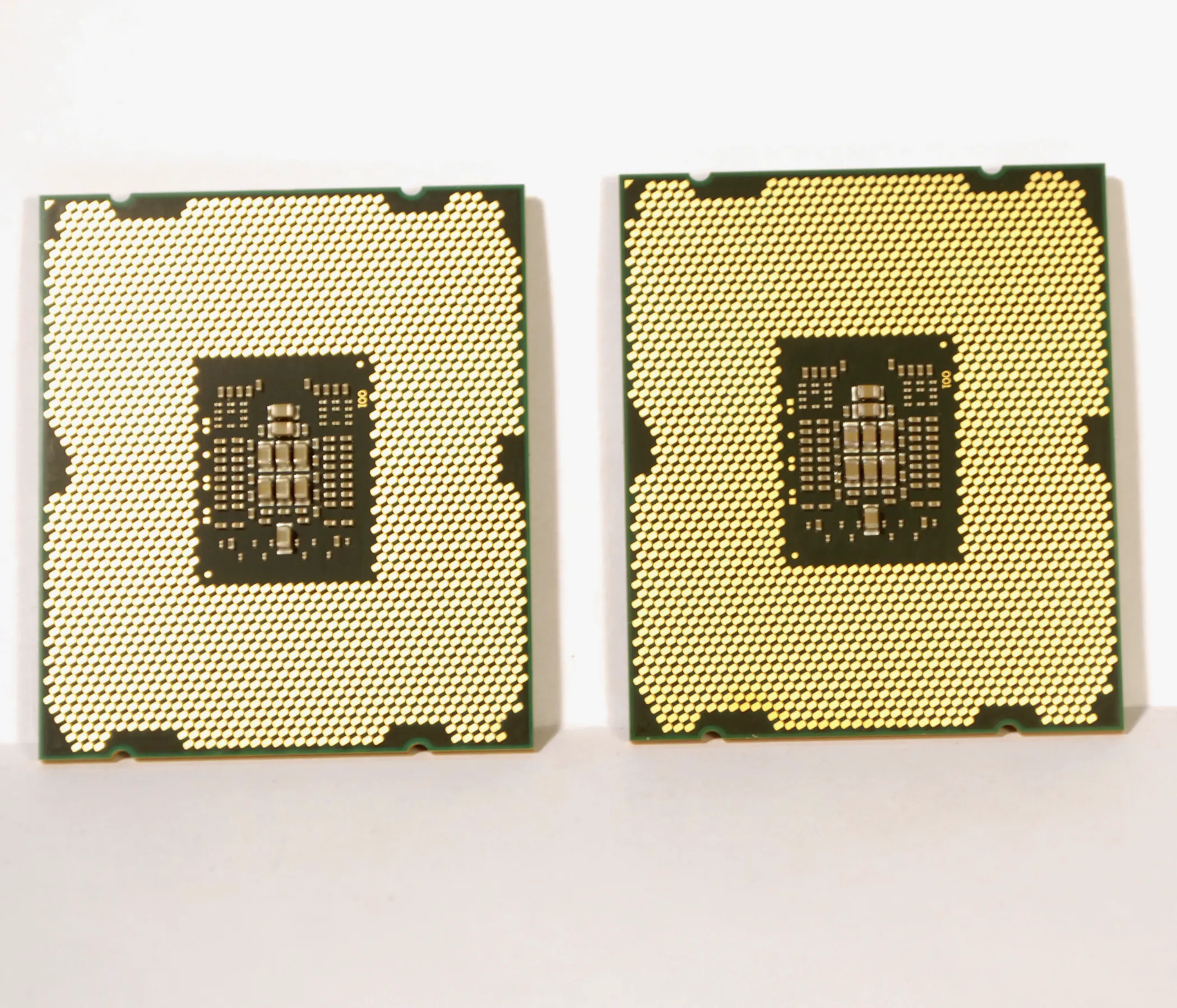 Xeon E5-2643 bottom